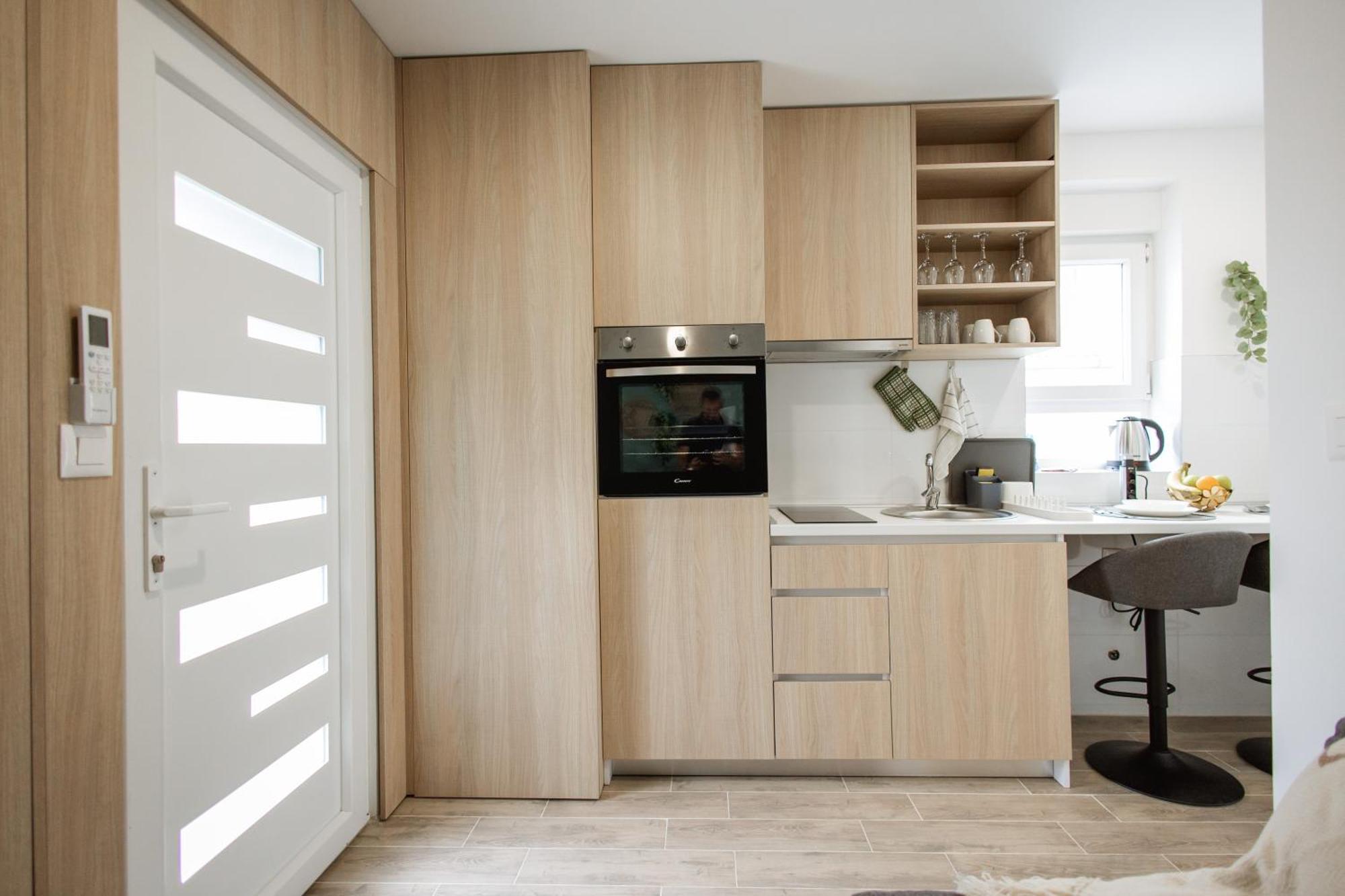 Cozy Studio Apartment In Osijek - Self Check In Exterior photo