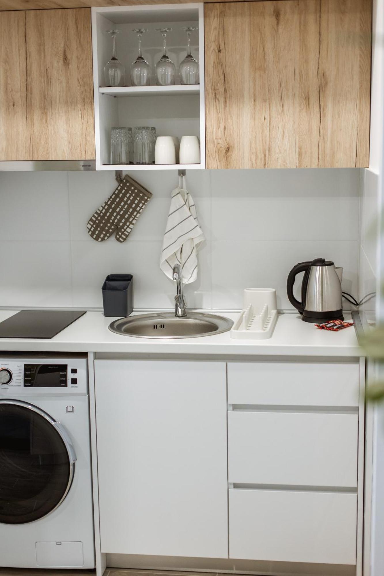 Cozy Studio Apartment In Osijek - Self Check In Exterior photo