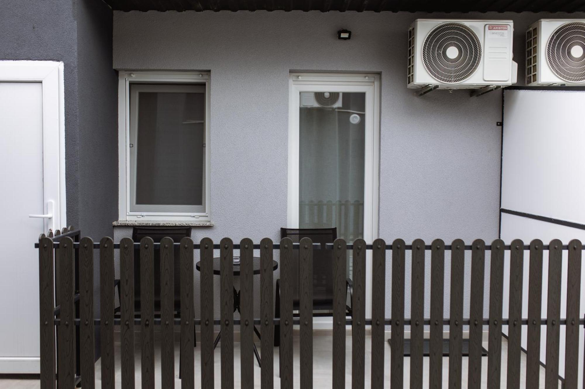 Cozy Studio Apartment In Osijek - Self Check In Exterior photo